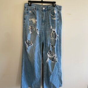 American Eagle ripped jeans!